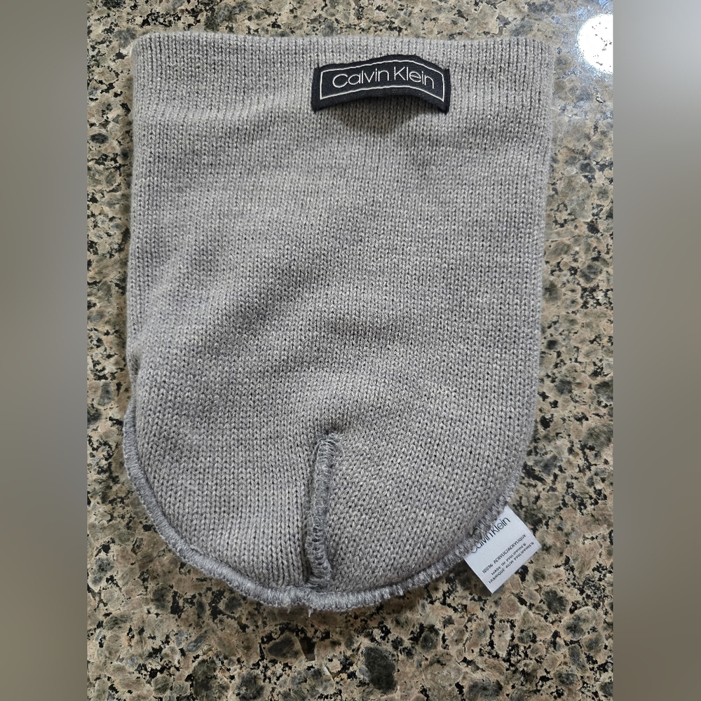 Calvin Klein beenie - Picture 2 of 2